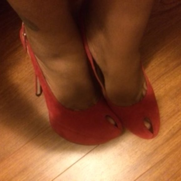 Red Platform Pumps - Picture 2 of 6